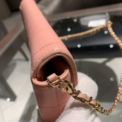 ◎ Authentic Chanel Chocolate Bar Matelasse Shoulder Bag Pink Lambskin Gold