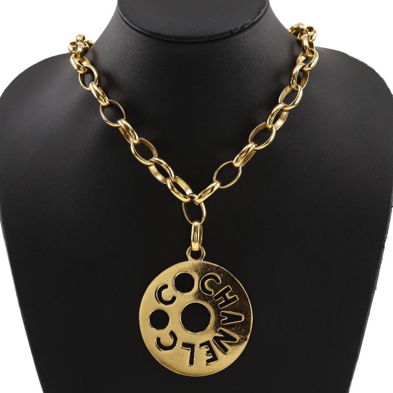Chanel Round Logo Vintage Gold Plated Ladies 170g Necklace