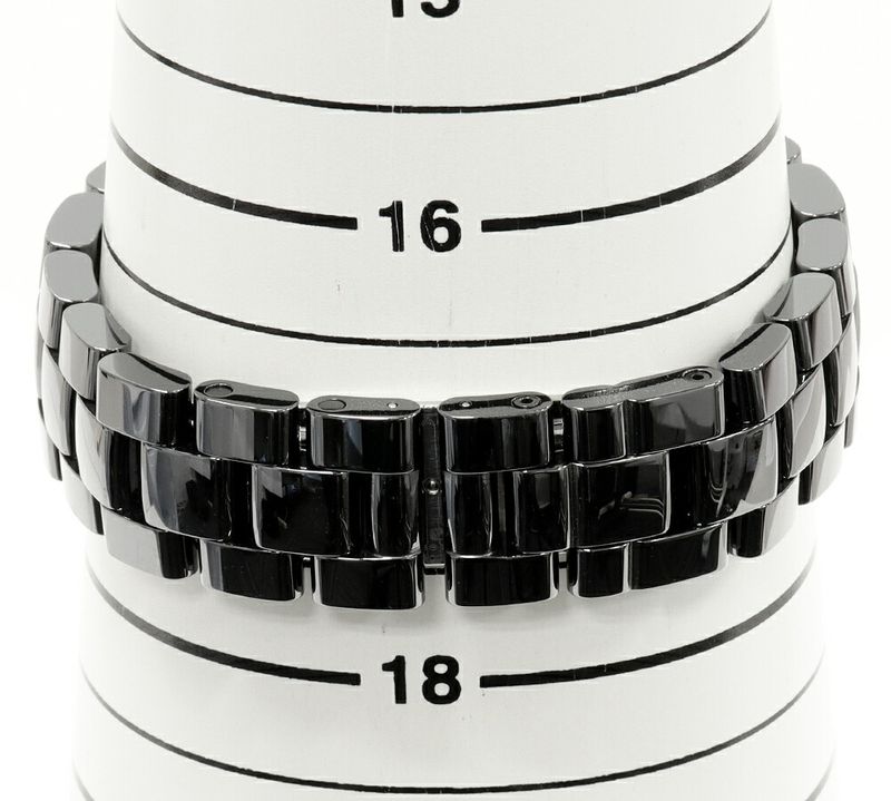 Chanel J12 39mm (154in) (38mm (150in)) H0685 Men's