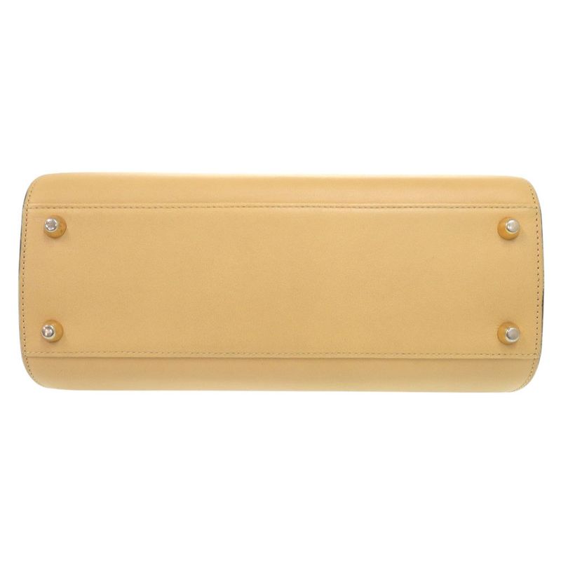 Christian Dior Vintage Leather Beige Gold Hardware Shoulder Bag 0697 Christian