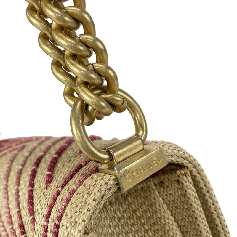 Chanel Shoulder Bag Boy Chanel / Chevron A67085 Beige And Pink Chain Shoulder /