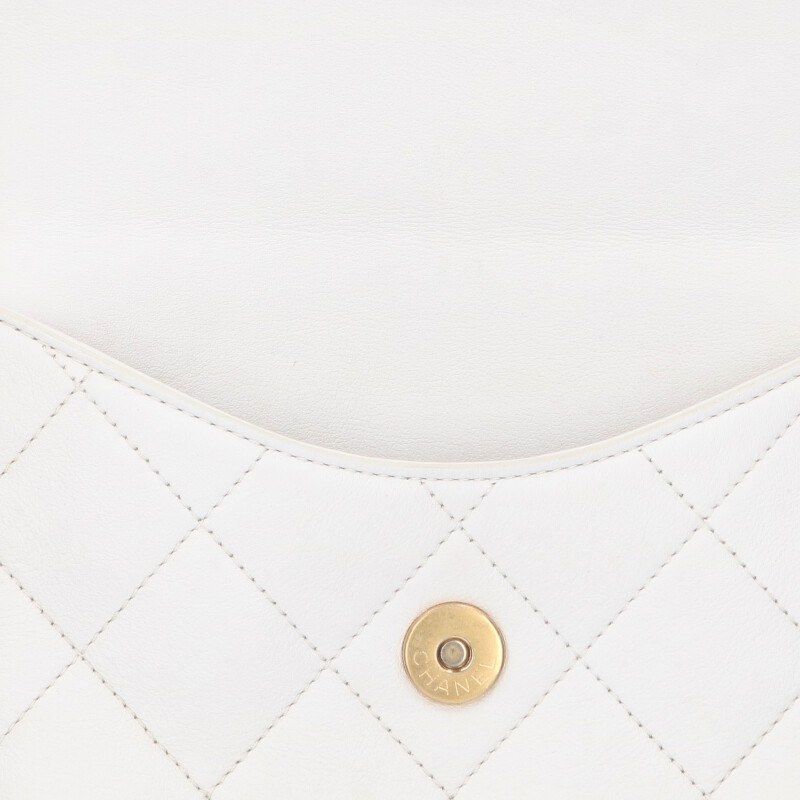 Chanel White And Gold Chain Lambskin Shoulder Bag Women