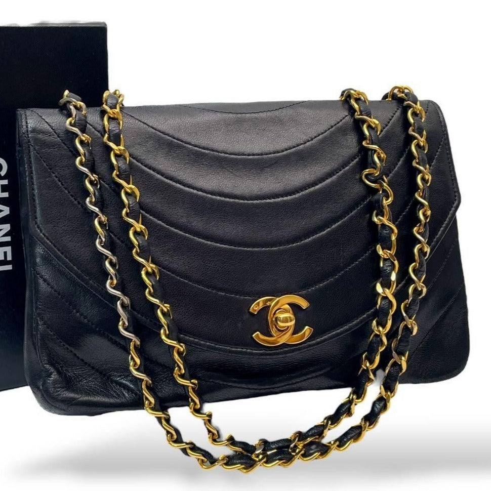 CHANEL 24K Vintage Timeless Classic Round Single Flap Bag Chain Purse