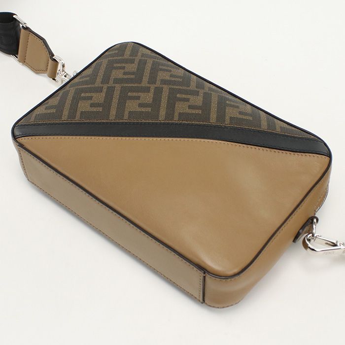 Fendi Camera Case Diagonal Fe85632 Shoulder Bag PVC Camera Case Men's