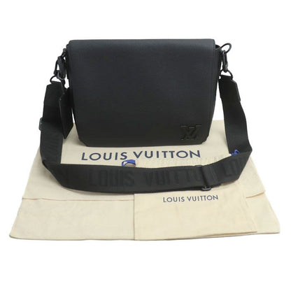 Louis Vuitton Takeoff Messenger Shoulder Bag Black M57080 IC Chip Men's Preowned