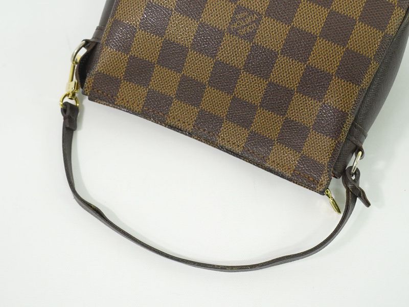Authentic Louis Vuitton LV Trousse Makeup Damier Ebène Accessory Pouch Handbag