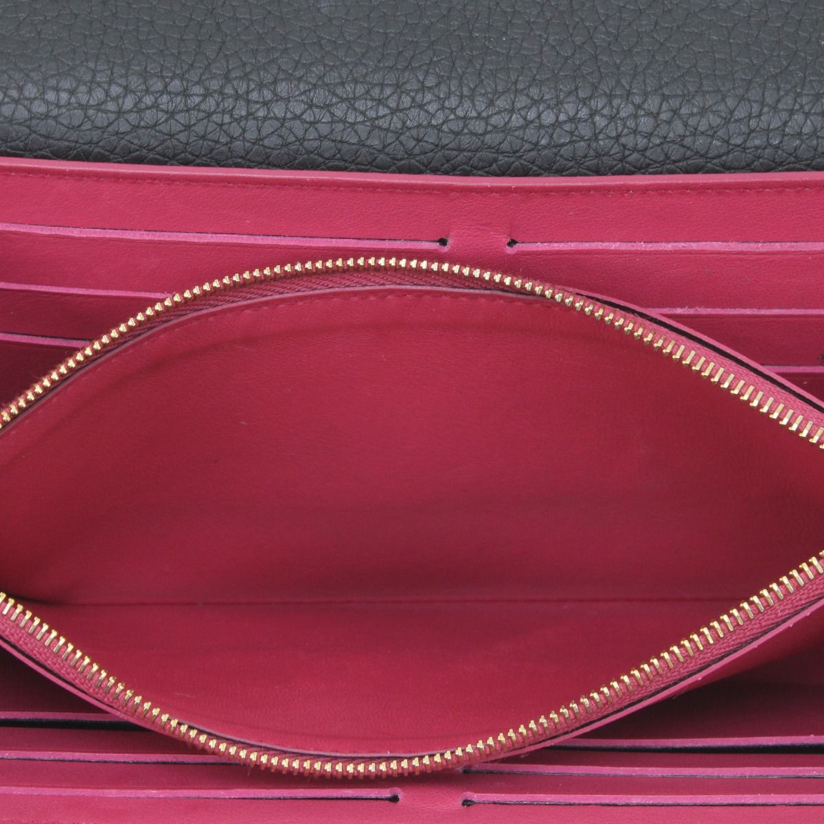 Louis Vuitton Taurillon Portefeuille Capucines Long Wallet M61248 Black