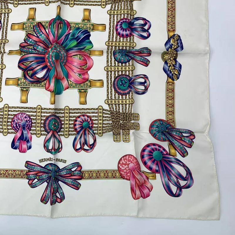 Hermes Scarf Carre 90 LES Rubans DU Cheval Horse Ribbon Silk White