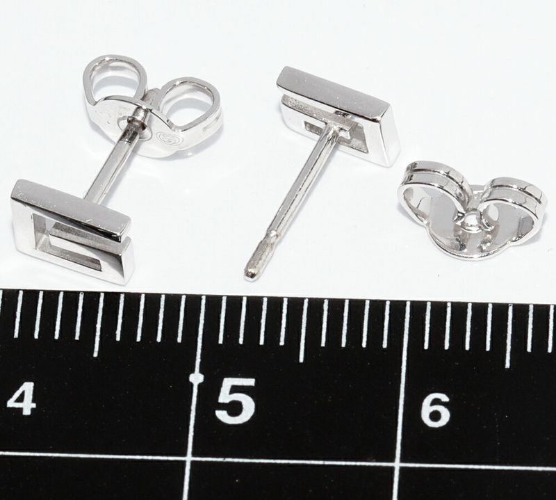Gucci Earrings 18K White Gold G Logo Earrings