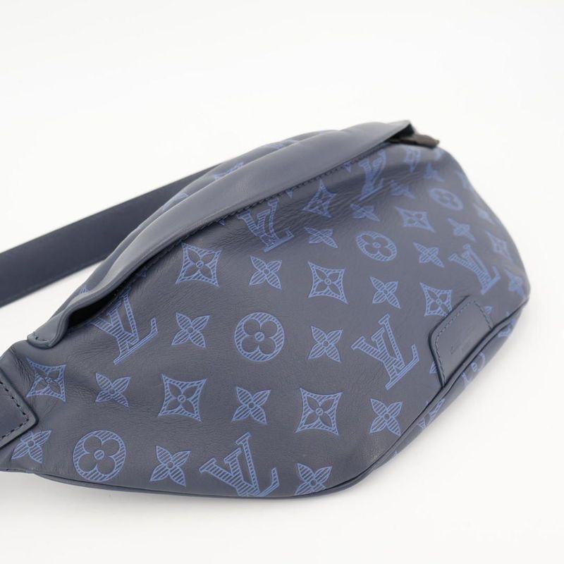 Louis Vuitton Bag Men's Monogram Shadow Discovery Bum Bag PM M45729