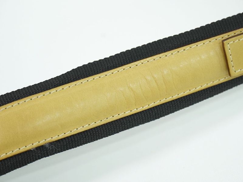 Authentic Fendi Leather Shoulder Bag Beige Bag Pre-owned [follow-up Discount