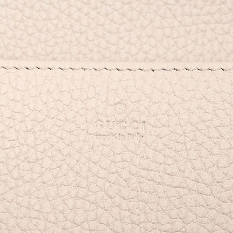 Gucci Interlocking G Chain Shoulder Bag 746056 Beige