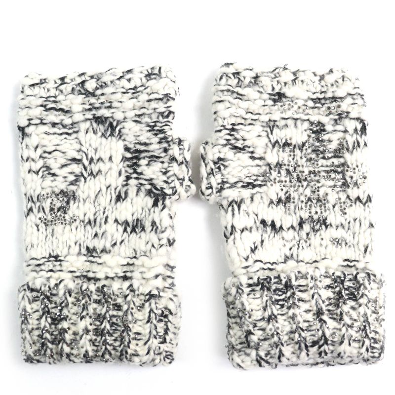 CHANEL P39194 Wool Cashmere Coco Rhinestone Knit Gloves Mittens