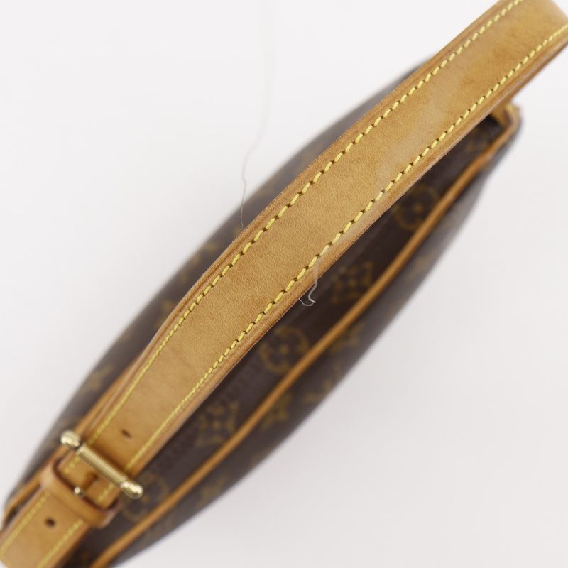 Louis Vuitton Pochette Croissant Monogram M51510 Monogram Canvas Sp0013 Ladies