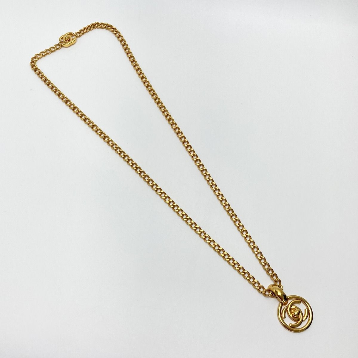 Chanel Cocomark Round Turnlock Necklace 97p Gold GP