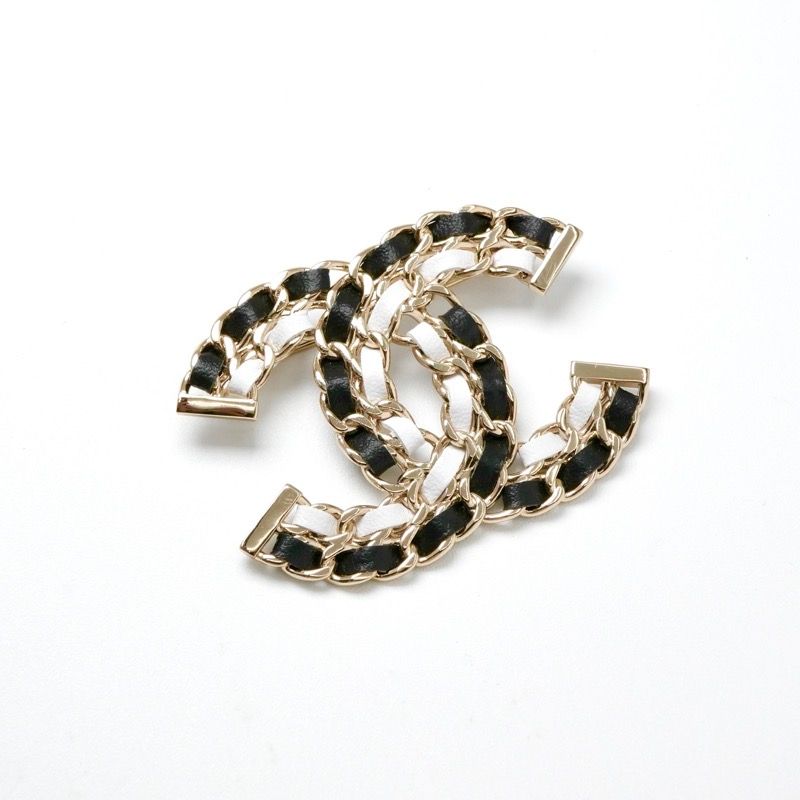 Chanel Brooch Corsage Gold Black White Here Mark