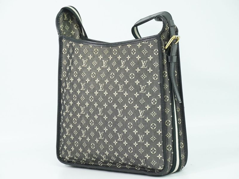 Authentic Louis Vuitton LV Buzas Marie Kate Monogram Mini Shoulder Bag Pochette