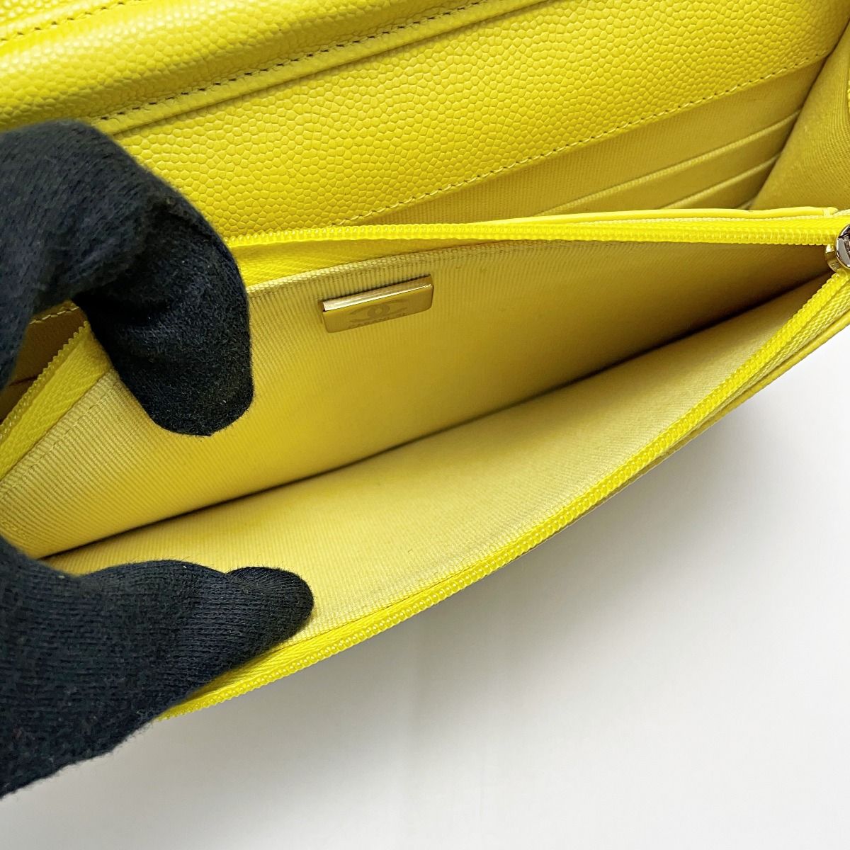 Chanel Matelasse Ap0250 Yellow Chain Wallet Shoulder Bag Caviar Skin Ladies