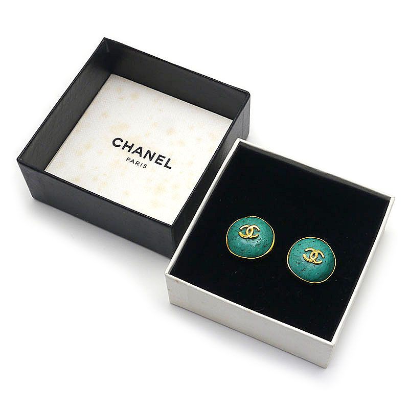Chanel Earring Coco Mark Greenish Green And Gold 98P