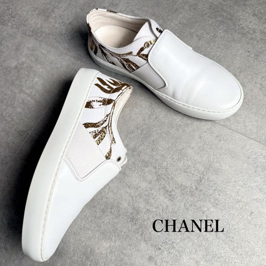 Chanel Coco Mark Leather White Gold Floral Slip on White Women's Branded Shoes