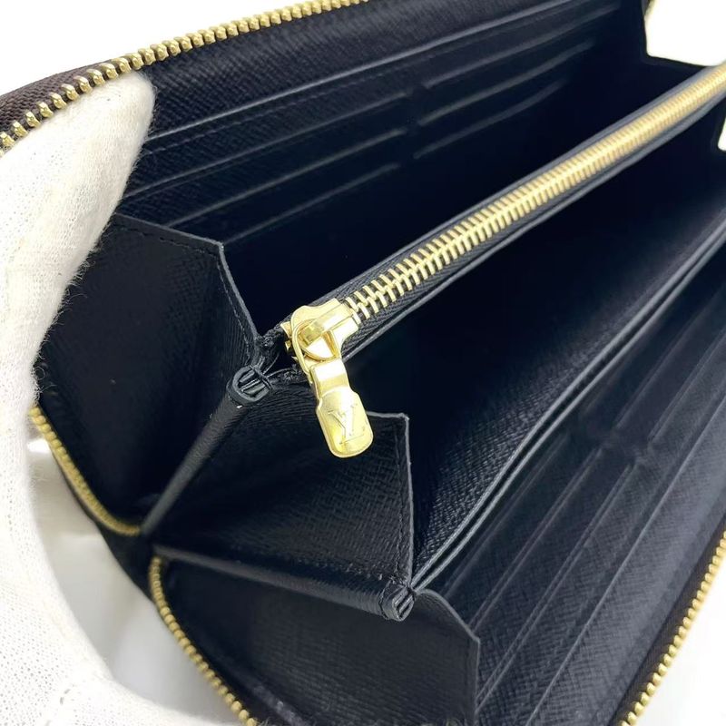 Louis Vuitton Zippy Wallet Monogram Giant Monogram Giant Leather ×PVC Light