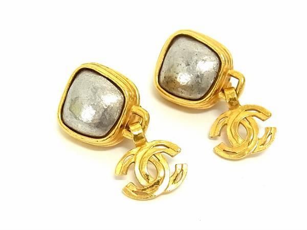 Chanel Coco Mark 97 A Clip On Earrings Accessories Women's Gold And Silver