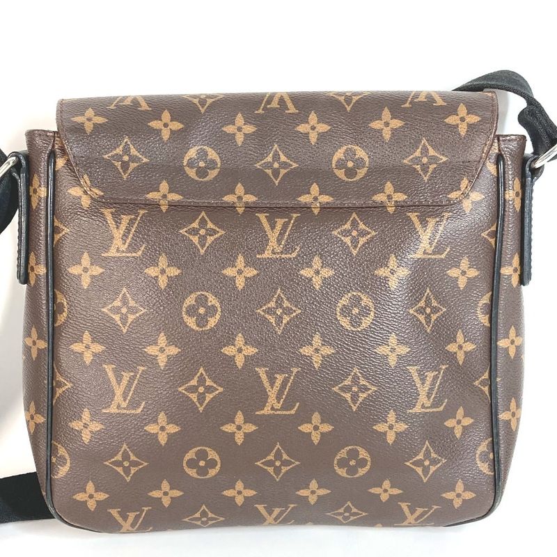 Louis Vuitton Shoulder Bag District PM District PM M40935 Monogram Macassar