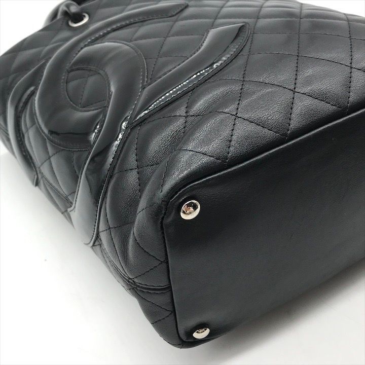 Chanel CC Logo Cambon Leather Patent Mini Hand Tote Black