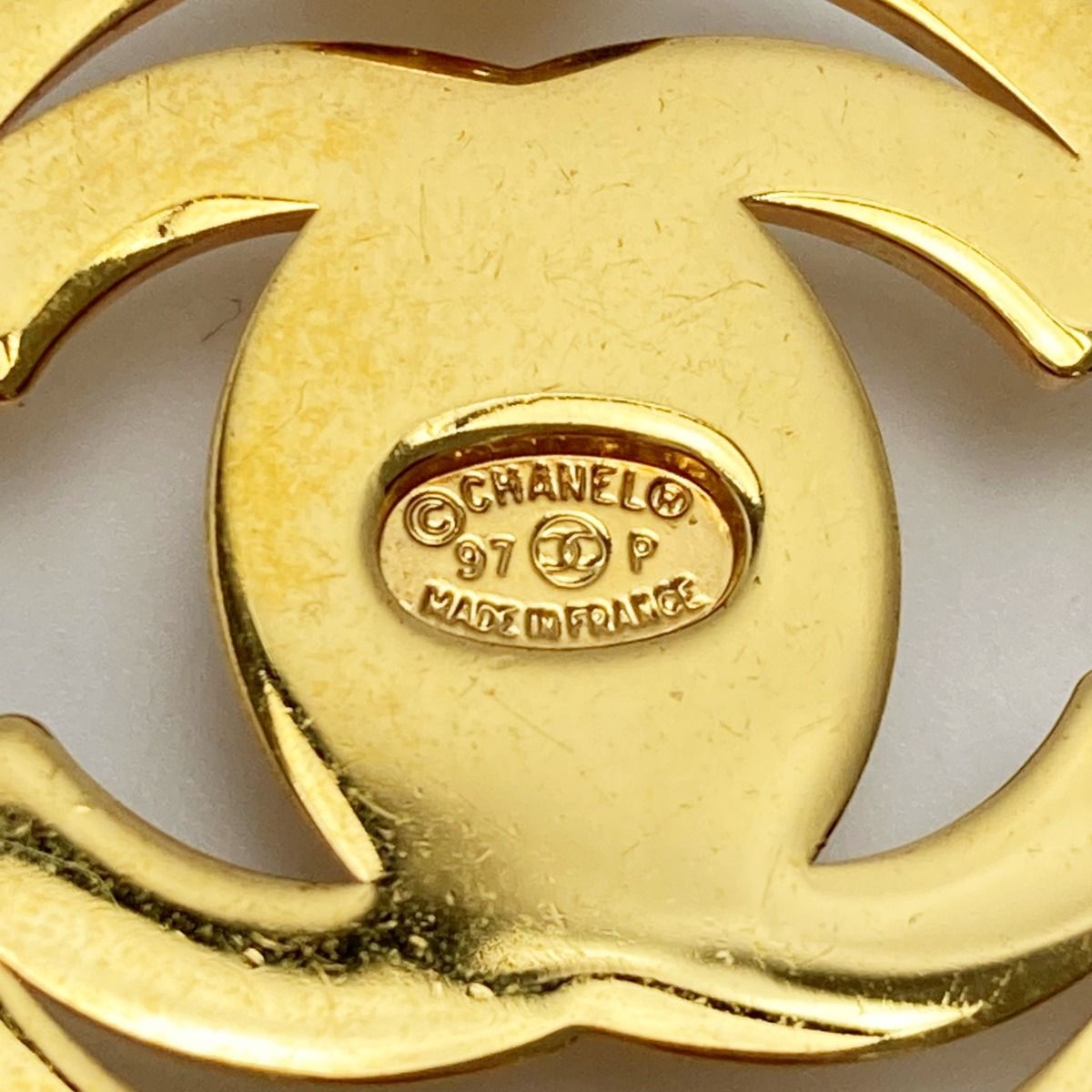 Chanel Cocomark Round Turnlock Necklace 97p Gold GP