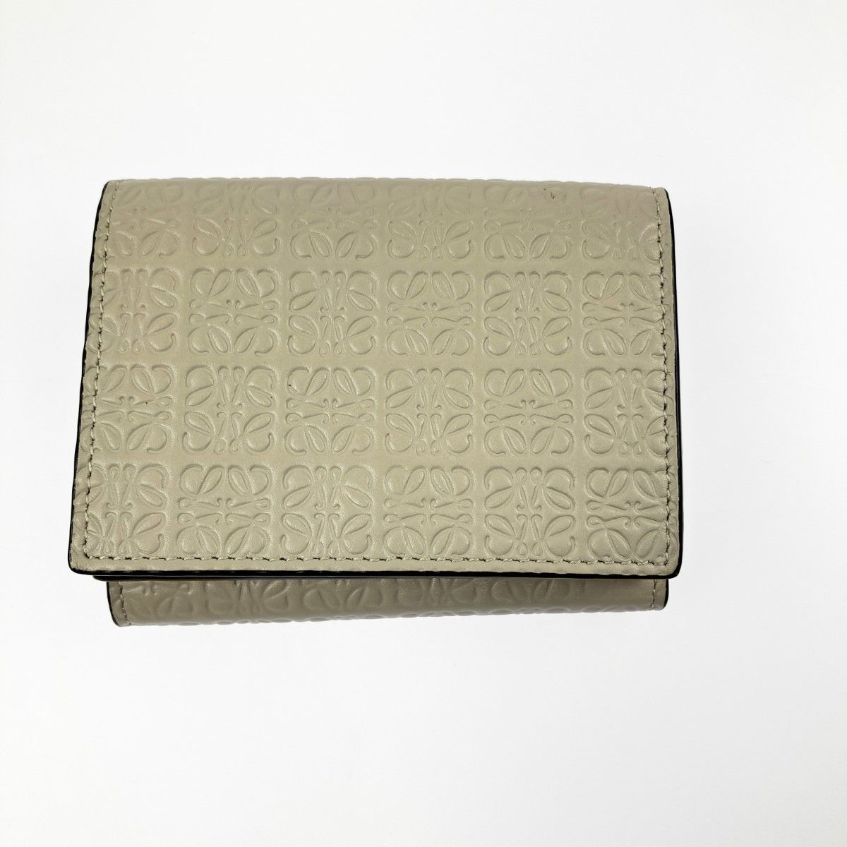 Loewe Cowhide Calf Mini Wallet Trifold Wallet with Box and Cloth Bag 262140