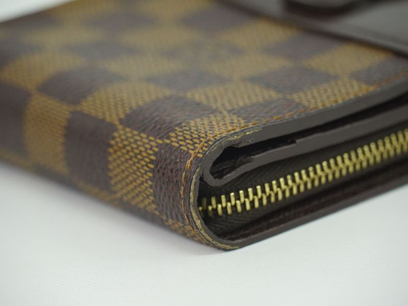 Authentic Louis Vuitton LV Compact Zip Damier Ebène Fold Wallet Brown N61668