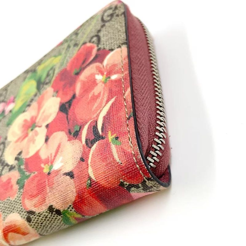 Gucci GG Blooms Round Zipper Leather X PVC Beige Wallet Silver