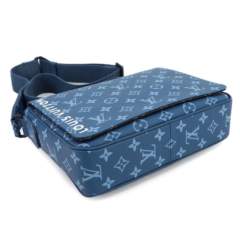 Louis Vuitton Monogram District PM NV3 Shoulder Bag Blue M23785 RFID 90298081