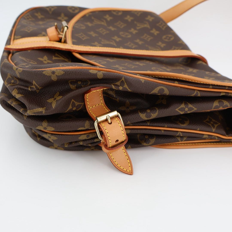 Louis Vuitton Monogram Saumur 35 Crossbody Shoulder Bag