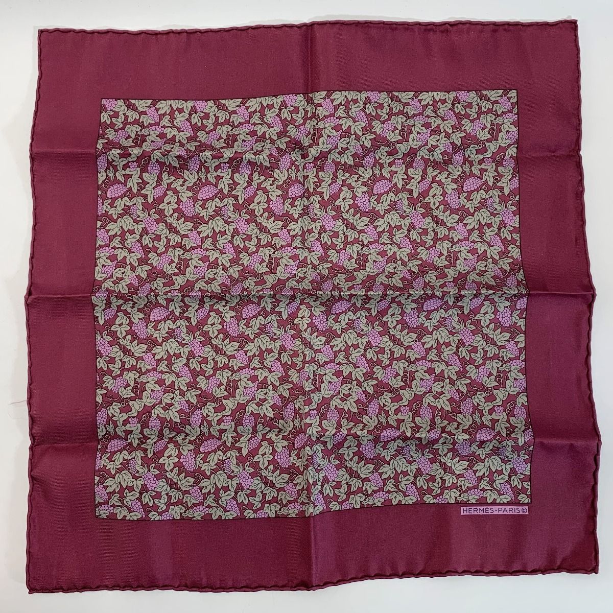 Hermes Grape Pattern 100% Silk Purple Handkerchief Ladies