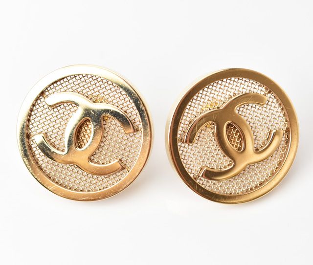Chanel Earrings Chanel Circle Motif Logo CC Gold 230911