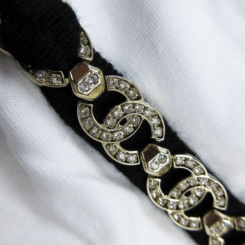 Chanel P72150k10356 Ensemble Short Sleeve T-Shirt Knitted Camisole Coco Mark