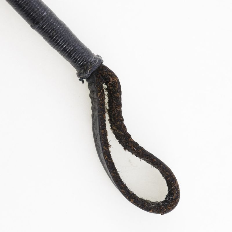 Hermes Whip Horseshoe Leather And Metal Brown _ Miscellaneous