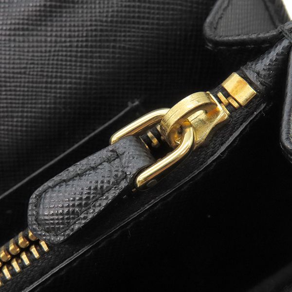 Prada Chain Wallet Saffiano Metal Shoulder Wallet Leather Nero Gold Hardware