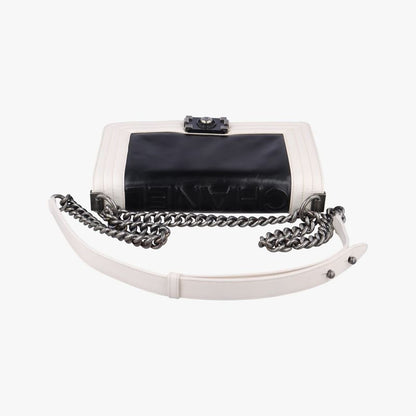 Chanel Boy Chanel Black And White Leather A66713 15641012