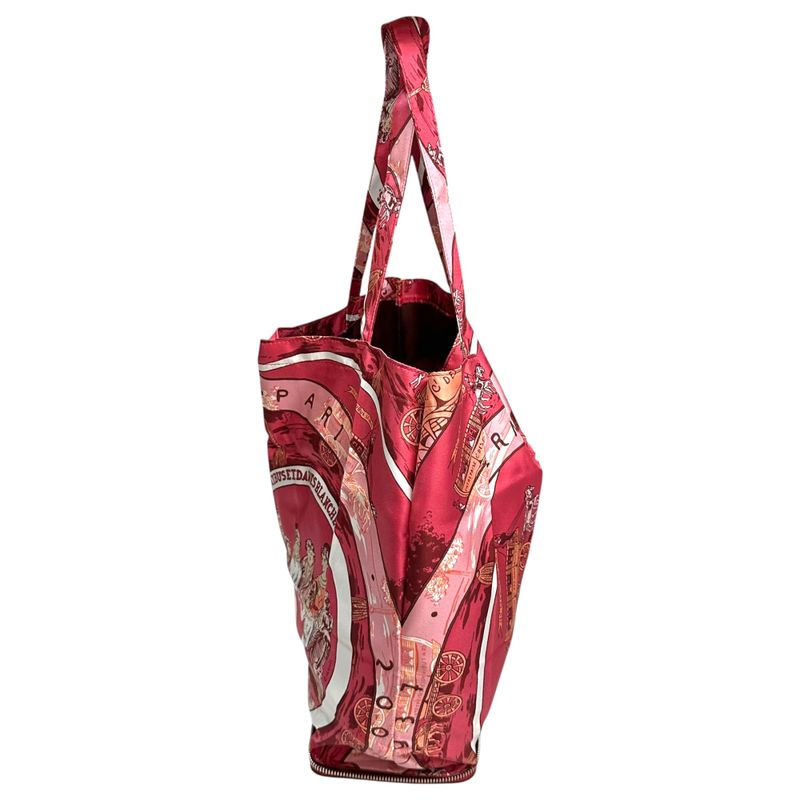 Hermes "jeu des Omnibus Et Dames Blanches" Silky Pop Omnibus and the White