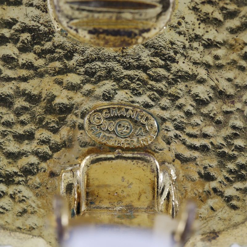 Chanel Vintage Gold Plated 96A Ladies 17.4g Earring