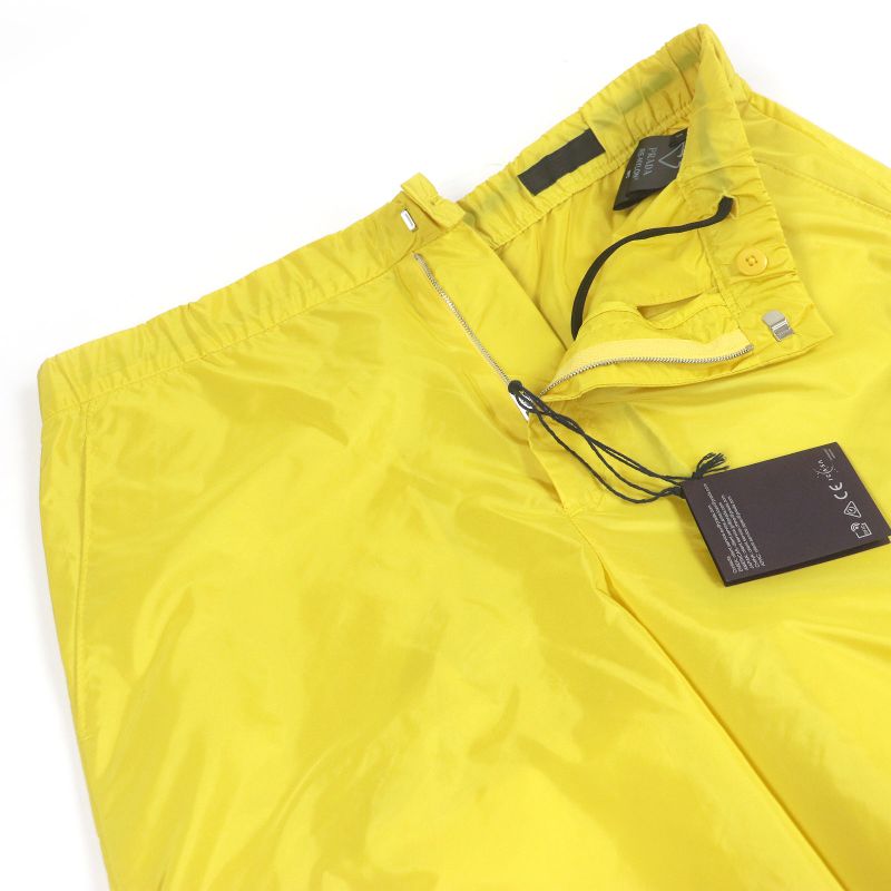 Prada 2021 Sph153 Re-nylon Triangle Logo Triangle Plate Shorts Yellow S Made In