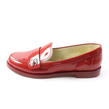 CHANEL G30708 Round Toe Patent Leather Loafers With Coco Mark Hardware Red