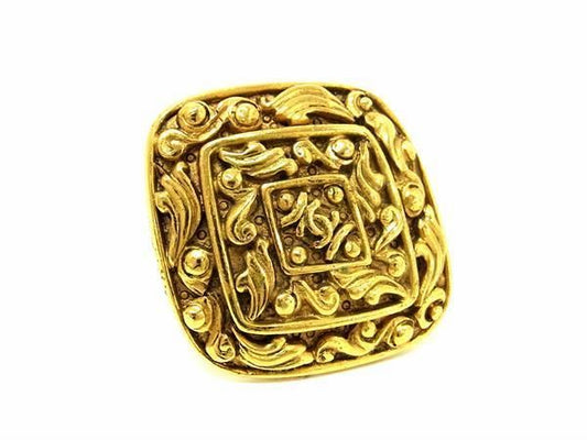 Chanel Coco Mark Vintage Pin Brooch Pin Badge Accessories Ladies Gold Type