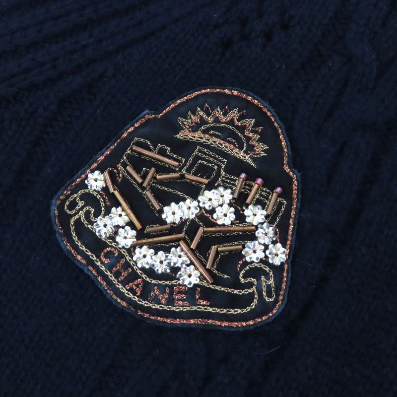 CHANEL P44160k04587 Cashmere Logo Emblem V-neck Long Sleeve Knitted Sweater