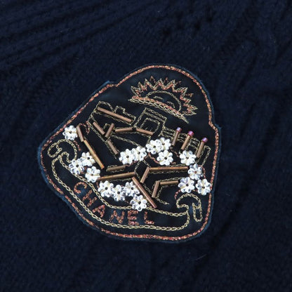 CHANEL P44160k04587 Cashmere Logo Emblem V-neck Long Sleeve Knitted Sweater