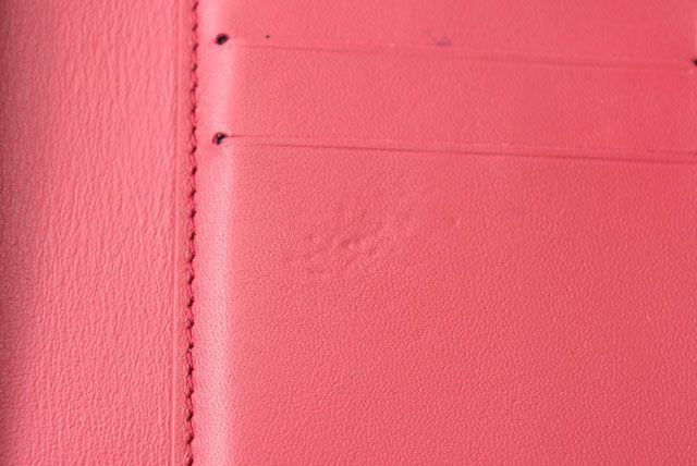 Louis Vuitton Wallet Louis Vuitton Portefeuille Capucines Compact Taurillon