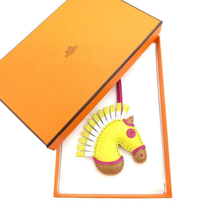 Hermes Gigi Camaille Key Holder Año Milo Lime/rose Purple/chai Yellow Stamped Z