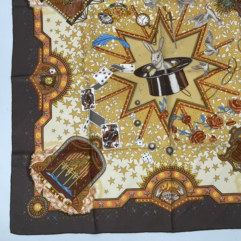 Hermes Carre 90 LA Magie Magic Rabbit Magic Tricks Pigeons Clowns Silk Brown